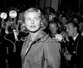 Ingrid Bergman riceve la notizia dell'Oscar per ''Anastasia''. Parigi, 1957