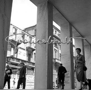 Per le strade di Milano, via Verri, 1954