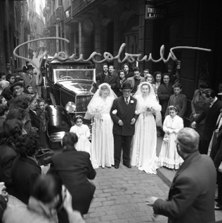Il matrimonio di due sorelle a Barcellona, 1952