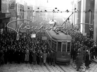 Dimostrazione di disoccupati. Milano, 1948