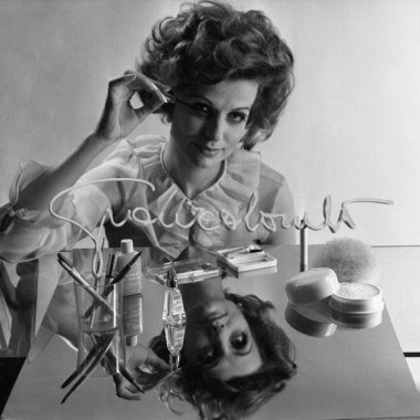 Still-life pubblicitario di cosmetici. Milano, 1963